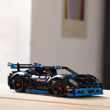                             LEGO® Technic 42176 Závodní auto Porsche GT4 e-Performance                        