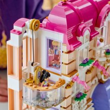                             LEGO® Friends 42704 Grandhotel v mestečku Heartlake                        