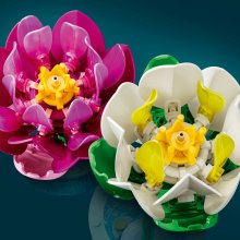                             LEGO® Botanicals 11511 Lekná                        