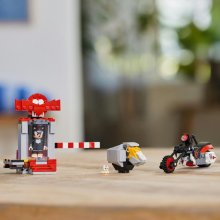                             LEGO® Sonic the Hedgehog ™ 76995 Shadow the Hedgehog a jeho útek                        