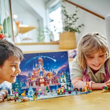                             LEGO® ǀ Disney Princess 43253 Adventný kalendár 2024                        