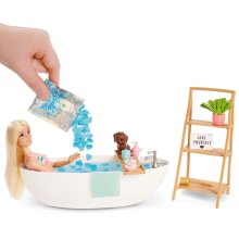                             Barbie bábika a kúpeľ s mydlovými konfetami blondínka                        