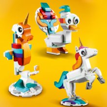                             LEGO® Creator 3 v 1 31140 Kúzelný jednorožec                        