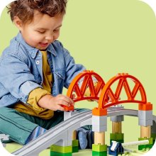                             LEGO® DUPLO® 10426 Železničný most a koľaje – rozširujúca sada                        