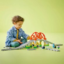                             LEGO® DUPLO® 10426 Železničný most a koľaje – rozširujúca sada                        