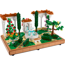                             LEGO® Icons 10359 Záhrada s fontánou                        
