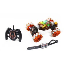                             R/C Auto Transforma s parou 2v1 Interaktívne ovládaný gestami                        