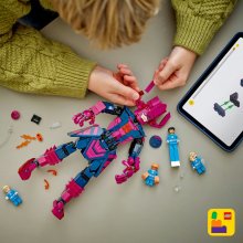                             LEGO® Marvel 76316 Fantastická čtyřka vs. sestavitelná figurka Galactuse                        