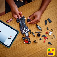                             LEGO® Speed Champions 77250 Pretekárske auto MoneyGram Haas F1® Team VF-24                        