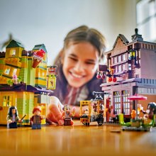                             LEGO® Harry Potter™ 76452 Prvotriedne potreby pre metlobal a zmrzlinárstvo                        