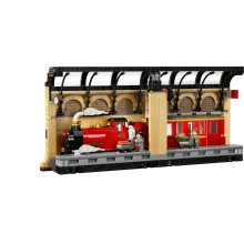                             LEGO® Harry Potter™ 76450 Knižná zarážka: Spešný vlak do Rokfortu                        