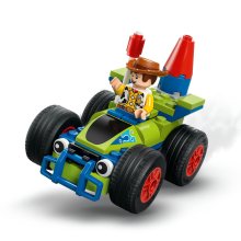                             LEGO® ǀ Disney 43264 Slávnostný vláčik a Autíčko z Príbehu hračiek                        