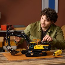                             LEGO® Technic 42215 Bager Volvo EC500 Hybrid                        